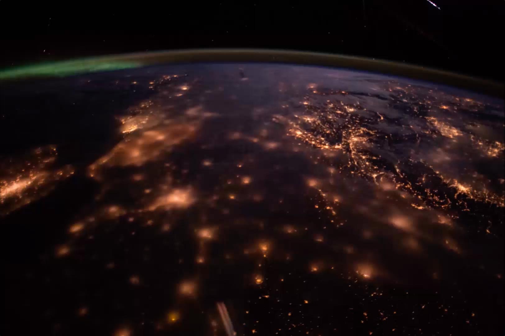 Halper vs Airtable: Which Tool Actually Helps Solopreneurs Run Their Business in 2026